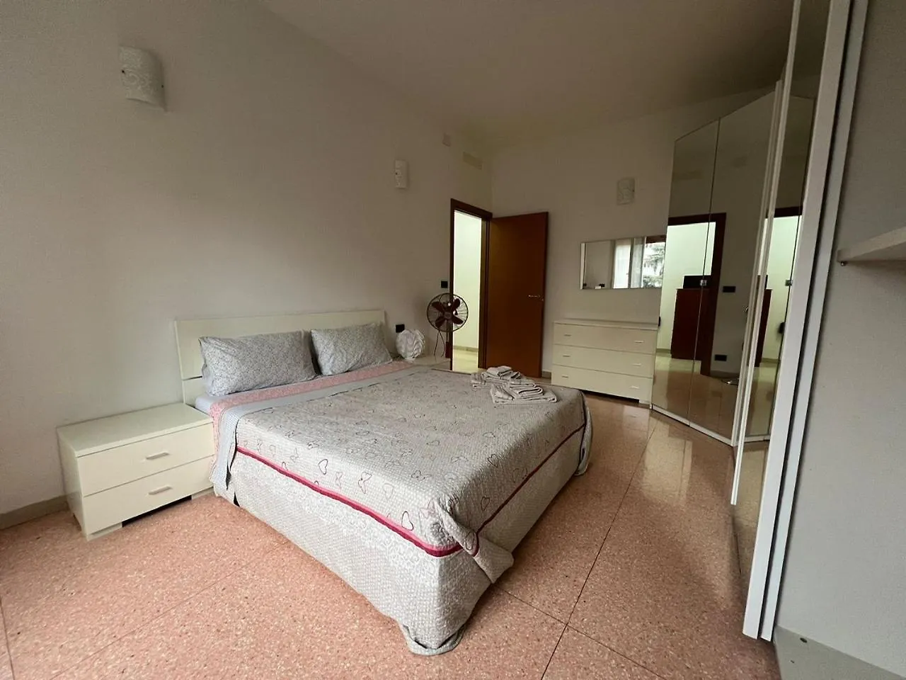Apartment Splendido Appartamento In Zona Fiera A Bologna